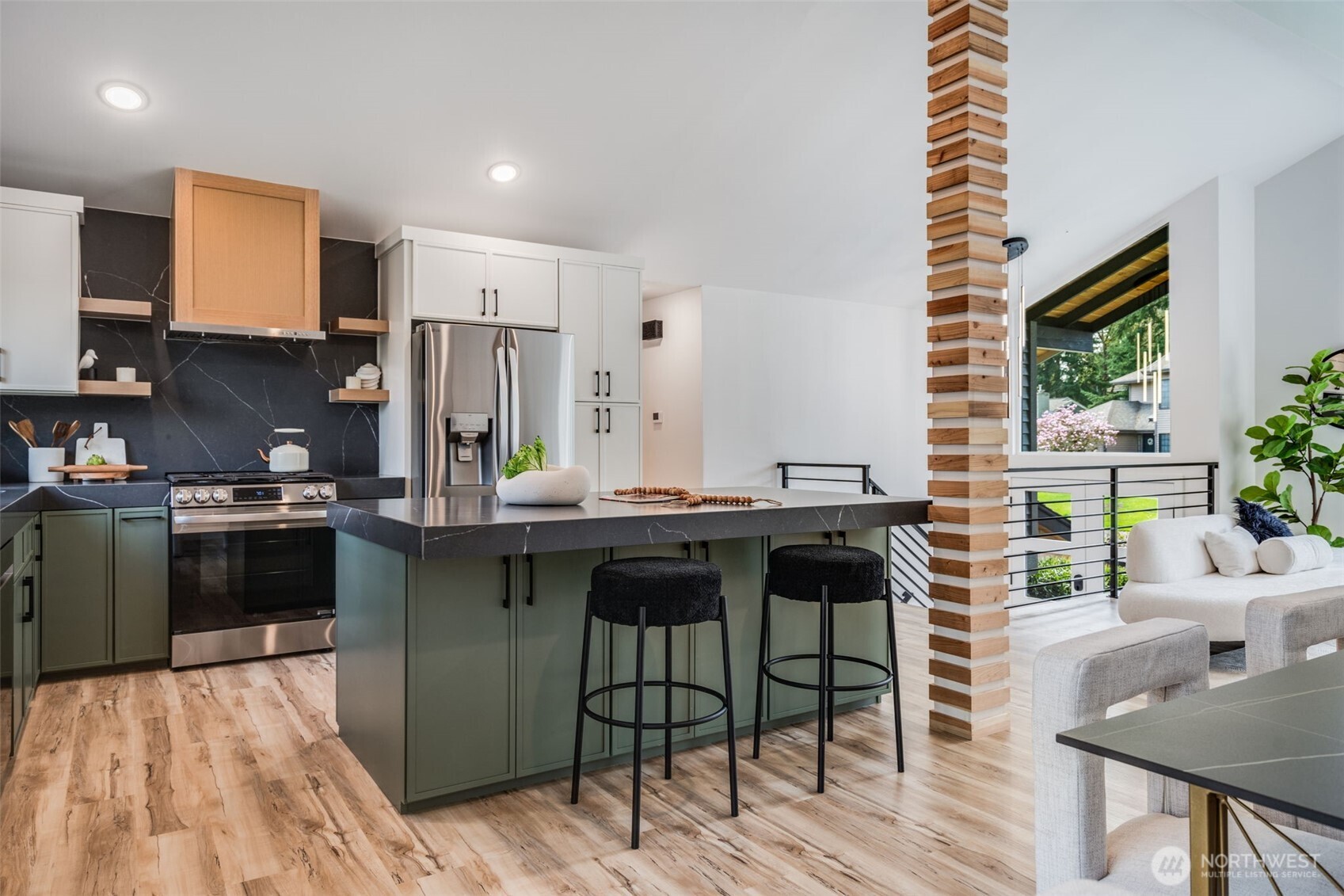 13402 NE 119th Way , Redmond, WA 98052