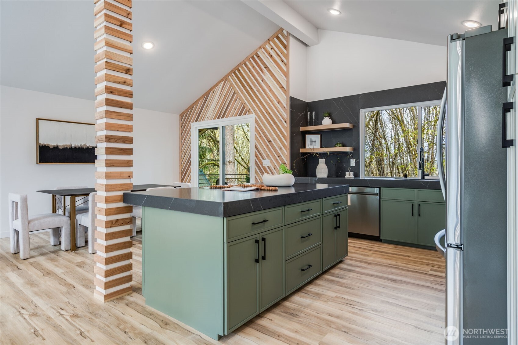 13402 NE 119th Way , Redmond, WA 98052