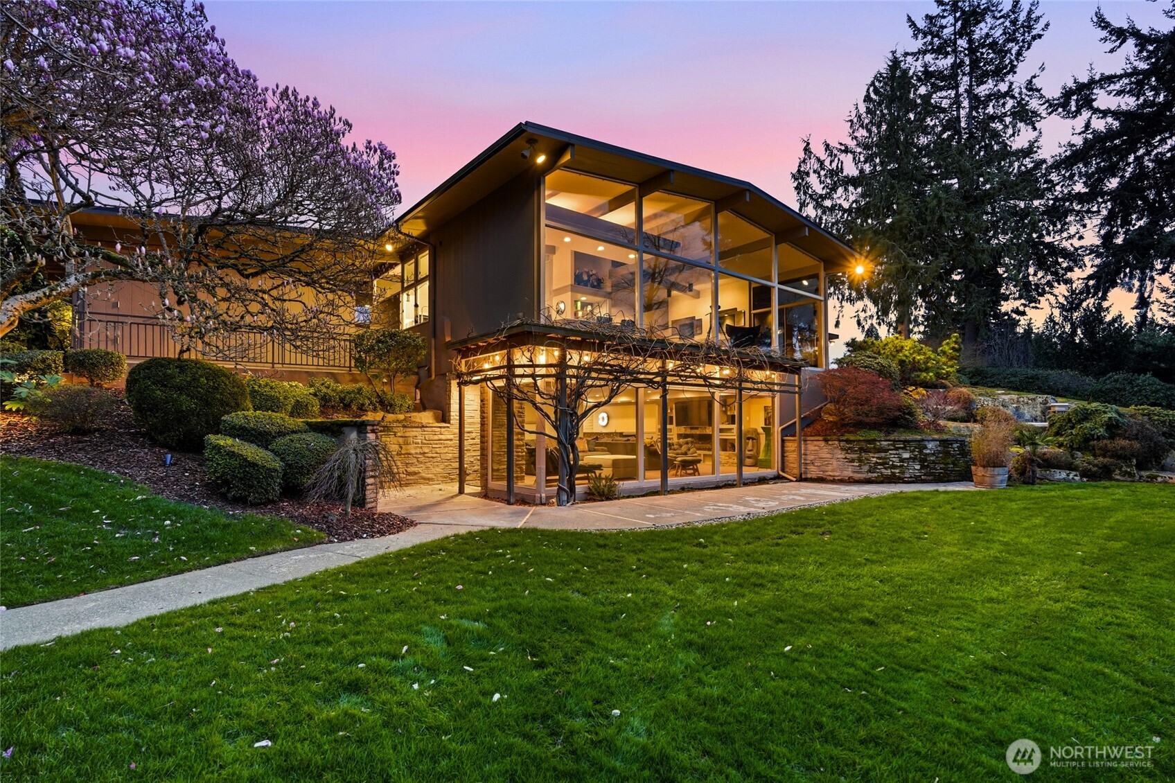 316 Heather Road , Everett, WA 98203