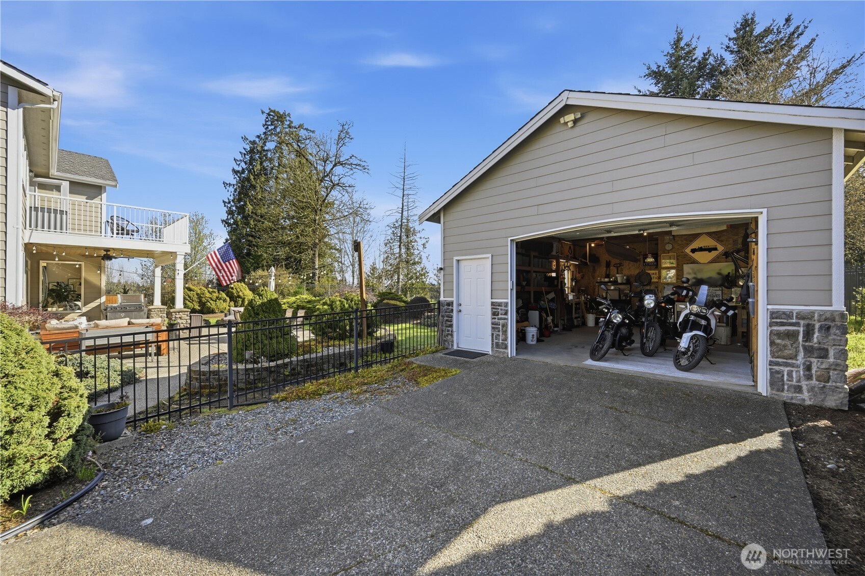 21112 7th Street Ct E, Lake Tapps, WA 98391