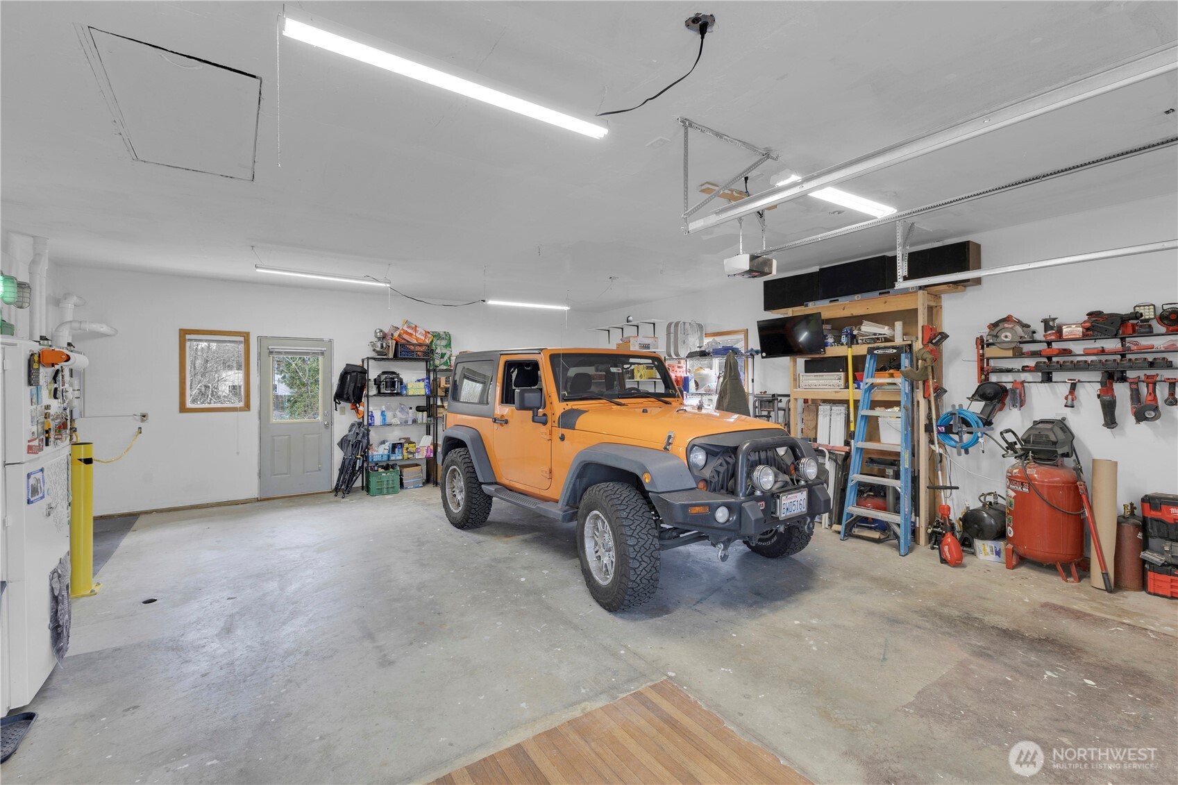 9823 64th Drive NE, Marysville, WA 98270