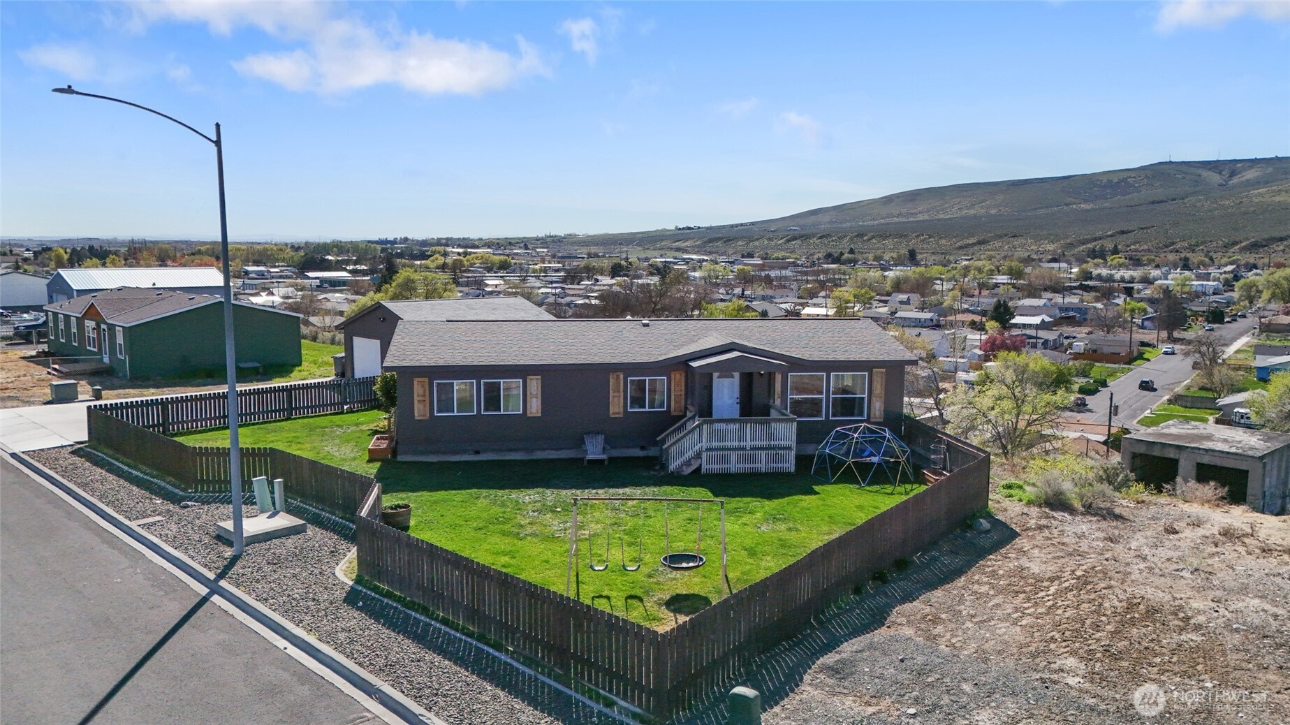 403 Hilltop Drive , Ephrata, WA 98823