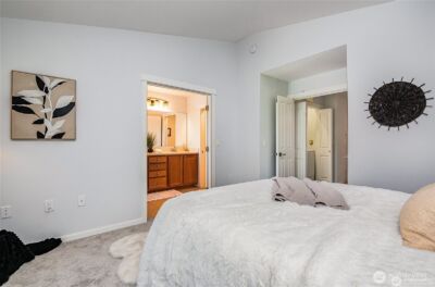 5523 Lakemont Boulevard SE #604, Bellevue, WA 98006 - Photo 21