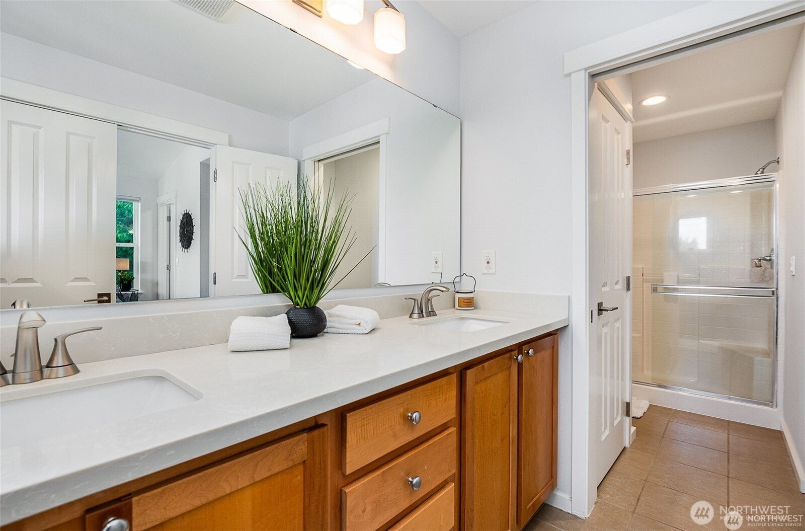 5523 Lakemont Boulevard SE #604, Bellevue, WA 98006