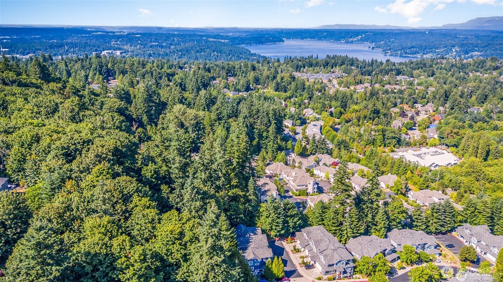 5523 Lakemont Boulevard SE #604, Bellevue, WA 98006