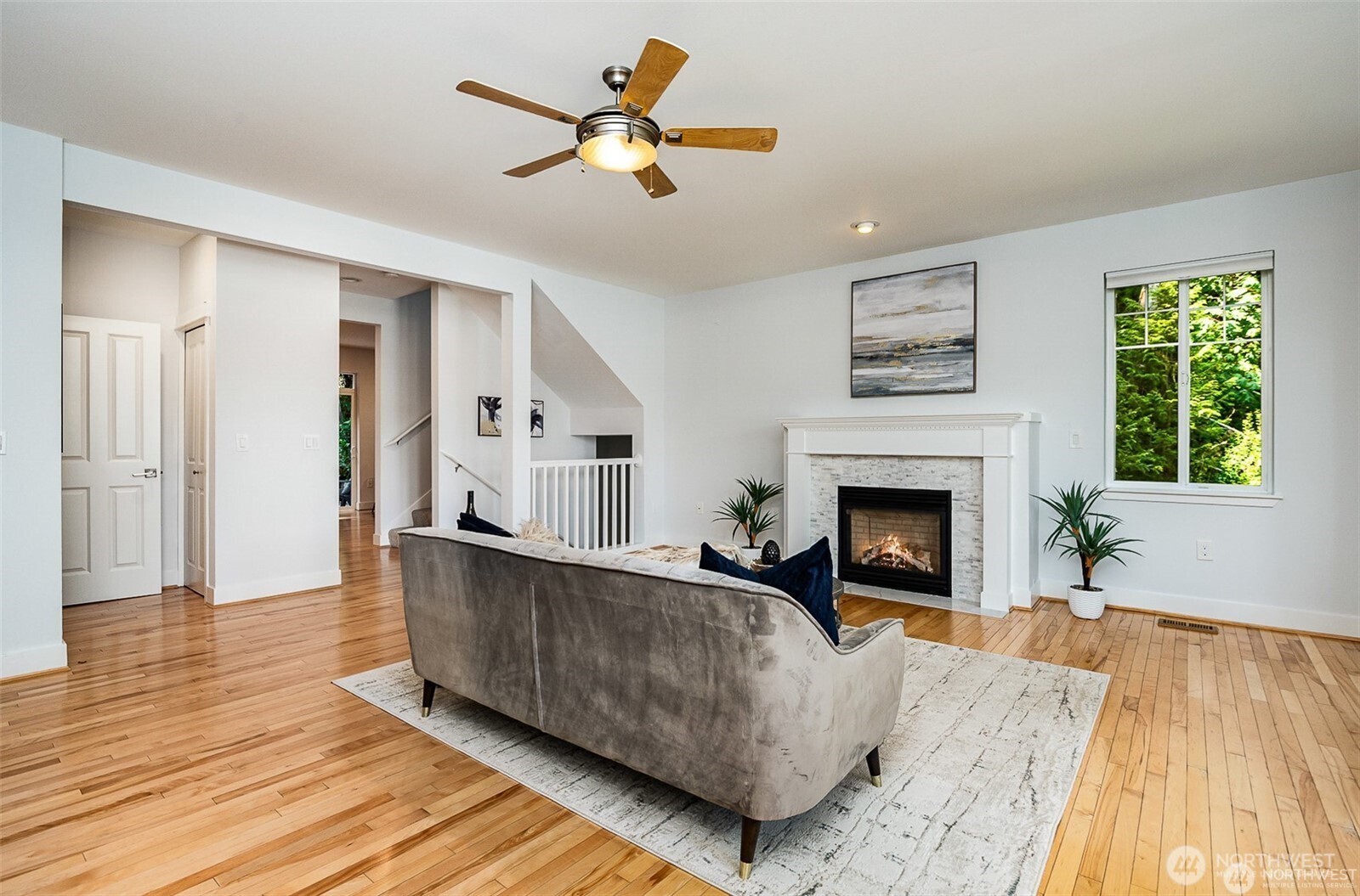 5523 Lakemont Boulevard SE #604, Bellevue, WA 98006