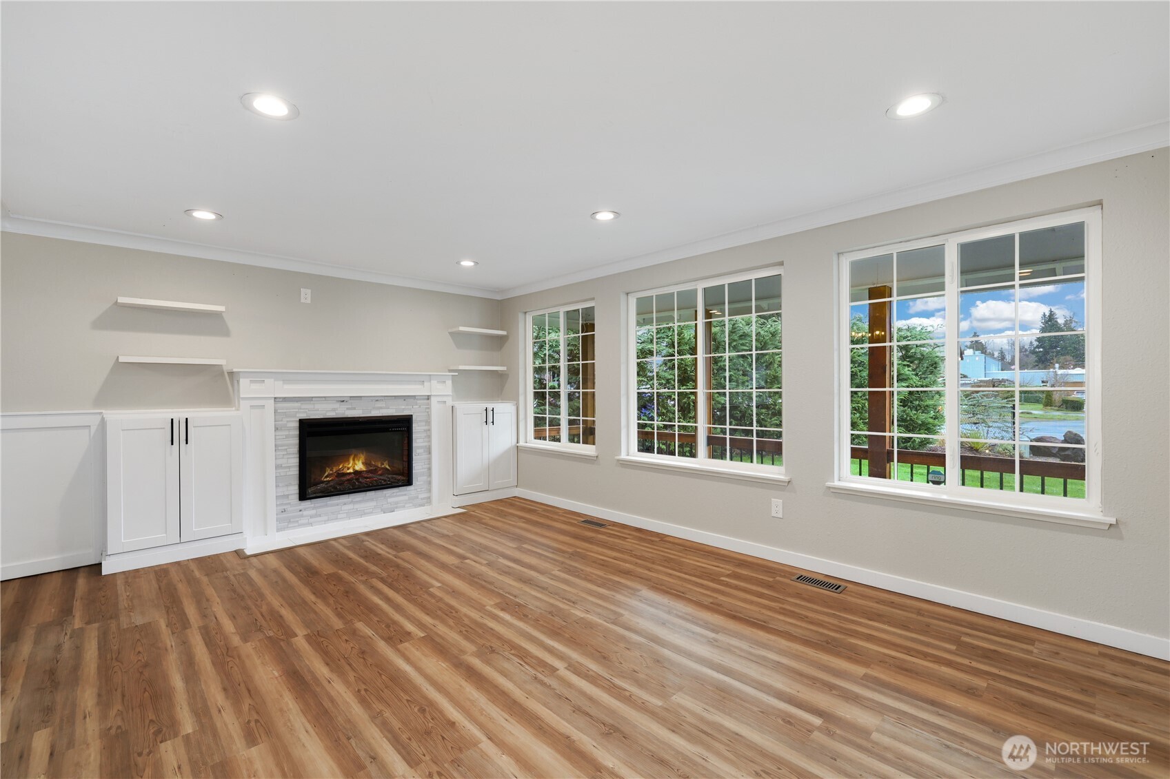 12002 151st Court E, Puyallup, WA 98374