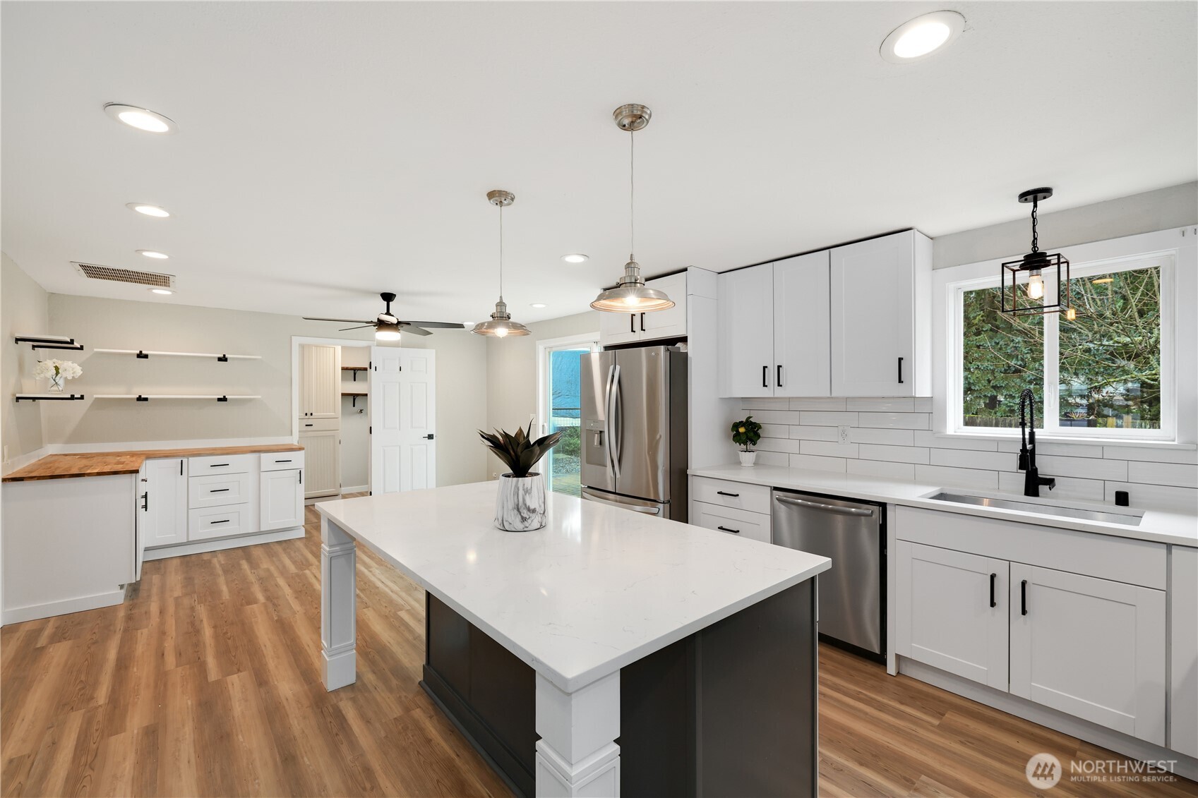 12002 151st Court E, Puyallup, WA 98374