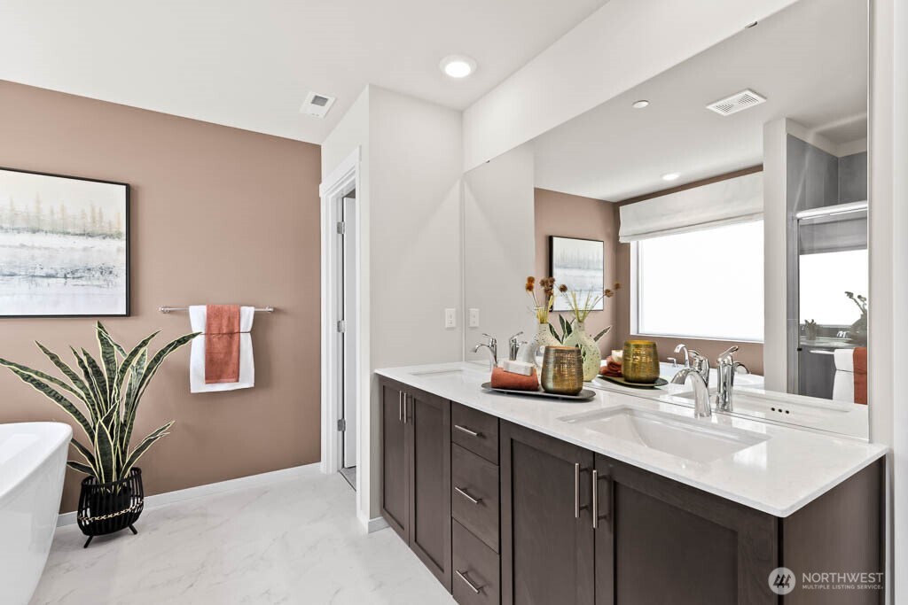 11401 SE 84th Street #38, Newcastle, WA 98056