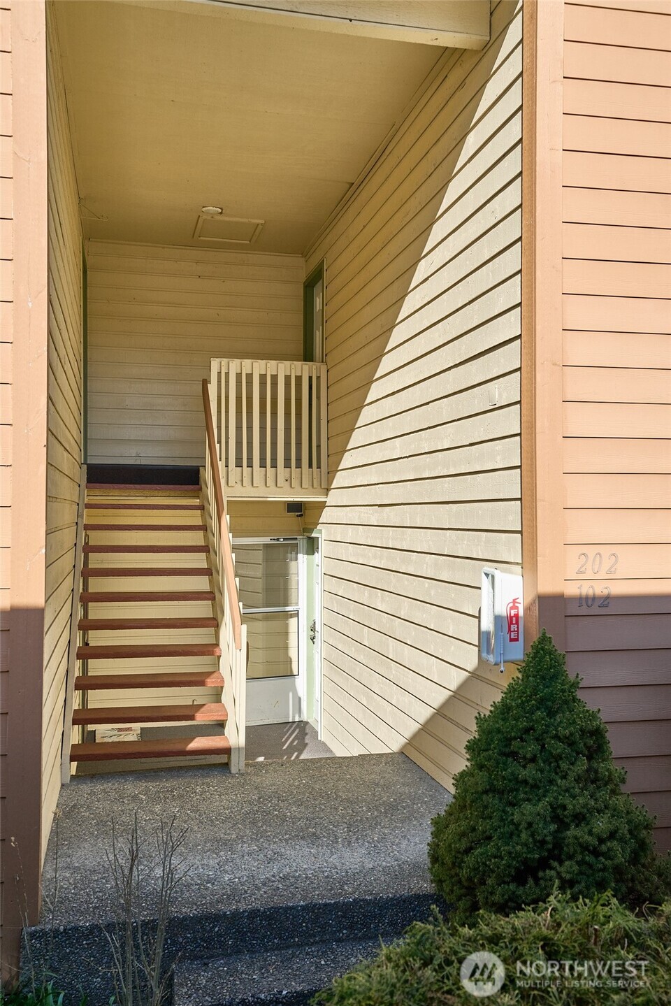 23617 112th Avenue SE #F202, Kent, WA 98031