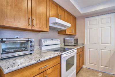 23617 112th Avenue SE #F202, Kent, WA 98031 - Photo 2