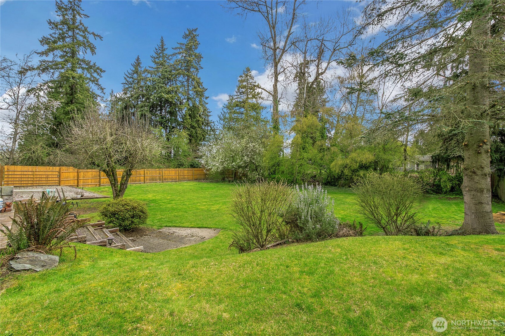 2124 Firland Drive , Puyallup, WA 98371