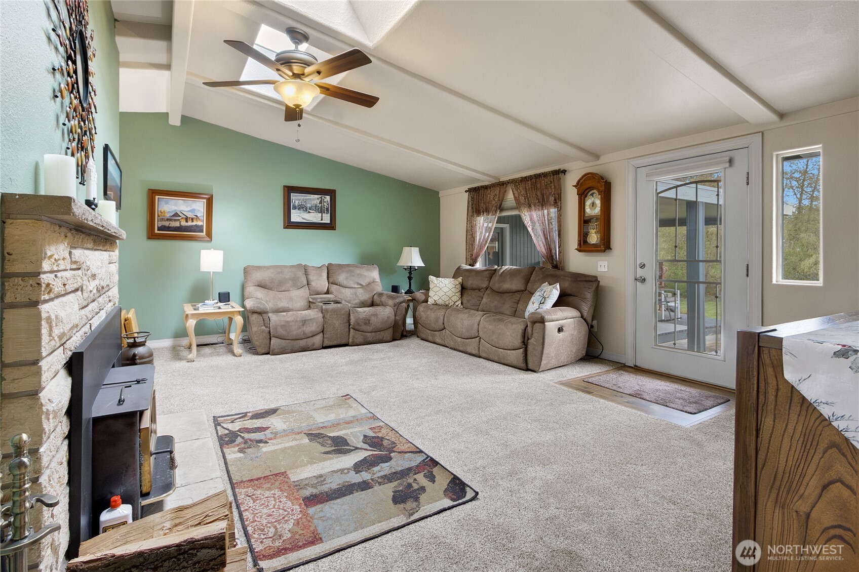 2124 Firland Drive , Puyallup, WA 98371