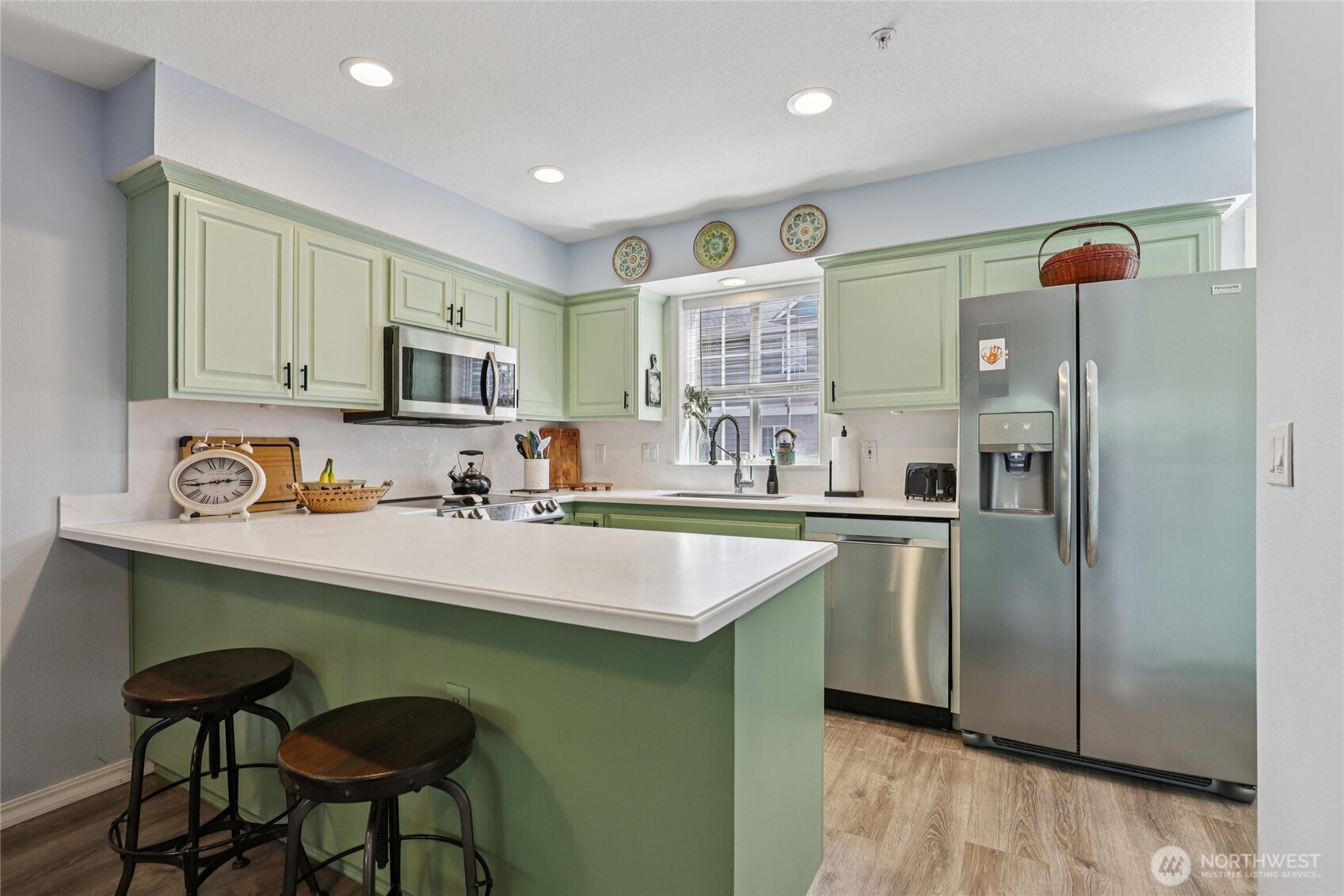 2764 E McLoughlin Boulevard , Vancouver, WA 98661