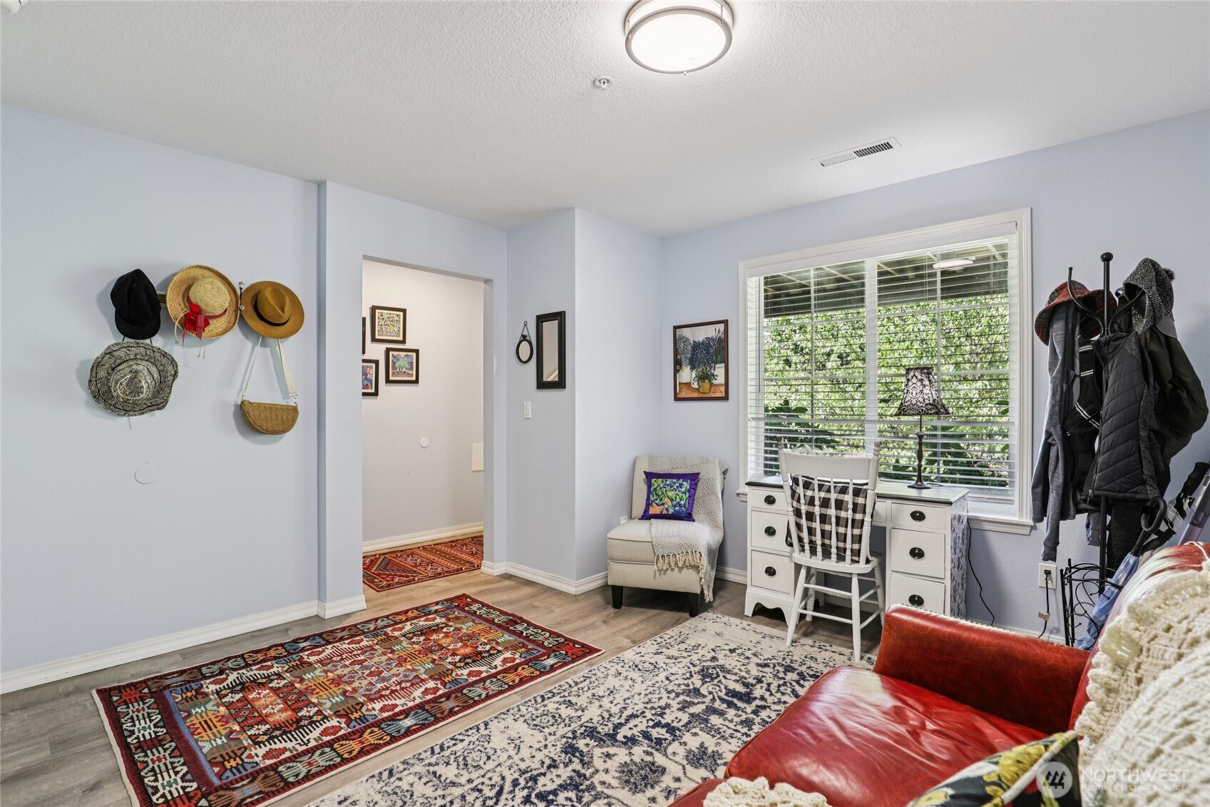 2764 E McLoughlin Boulevard , Vancouver, WA 98661