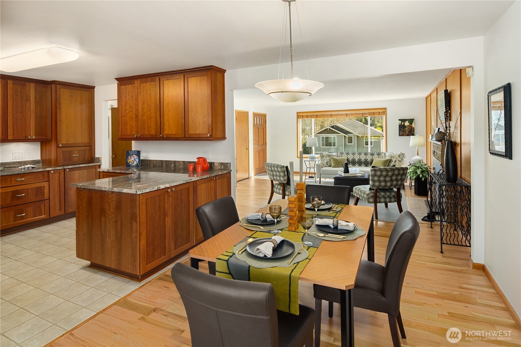 5211 40th Avenue SW, Seattle, WA 98136