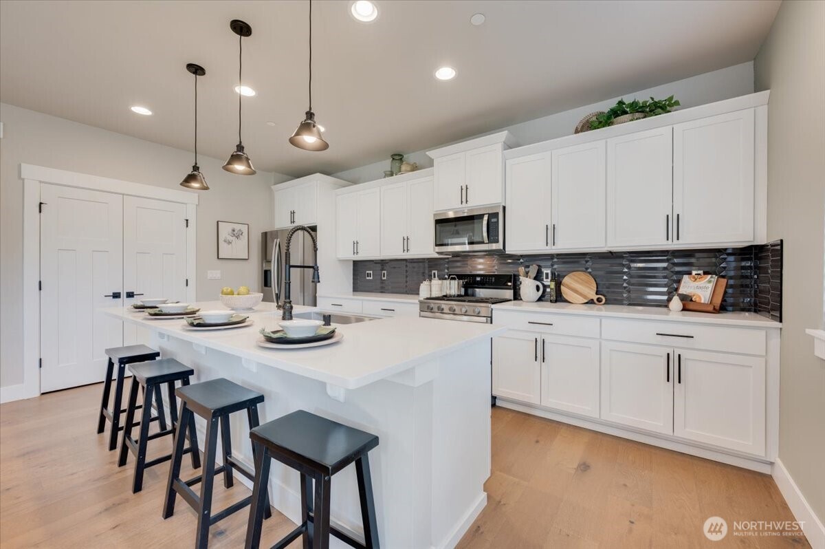 14311 SE 284th Place , Kent, WA 98042