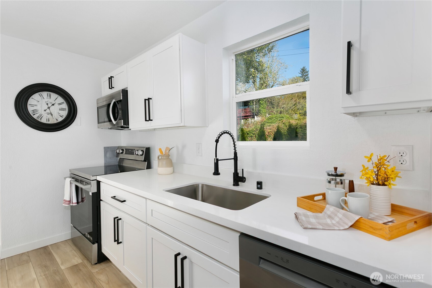 120 Tracy Avenue N, Port Orchard, WA 98366