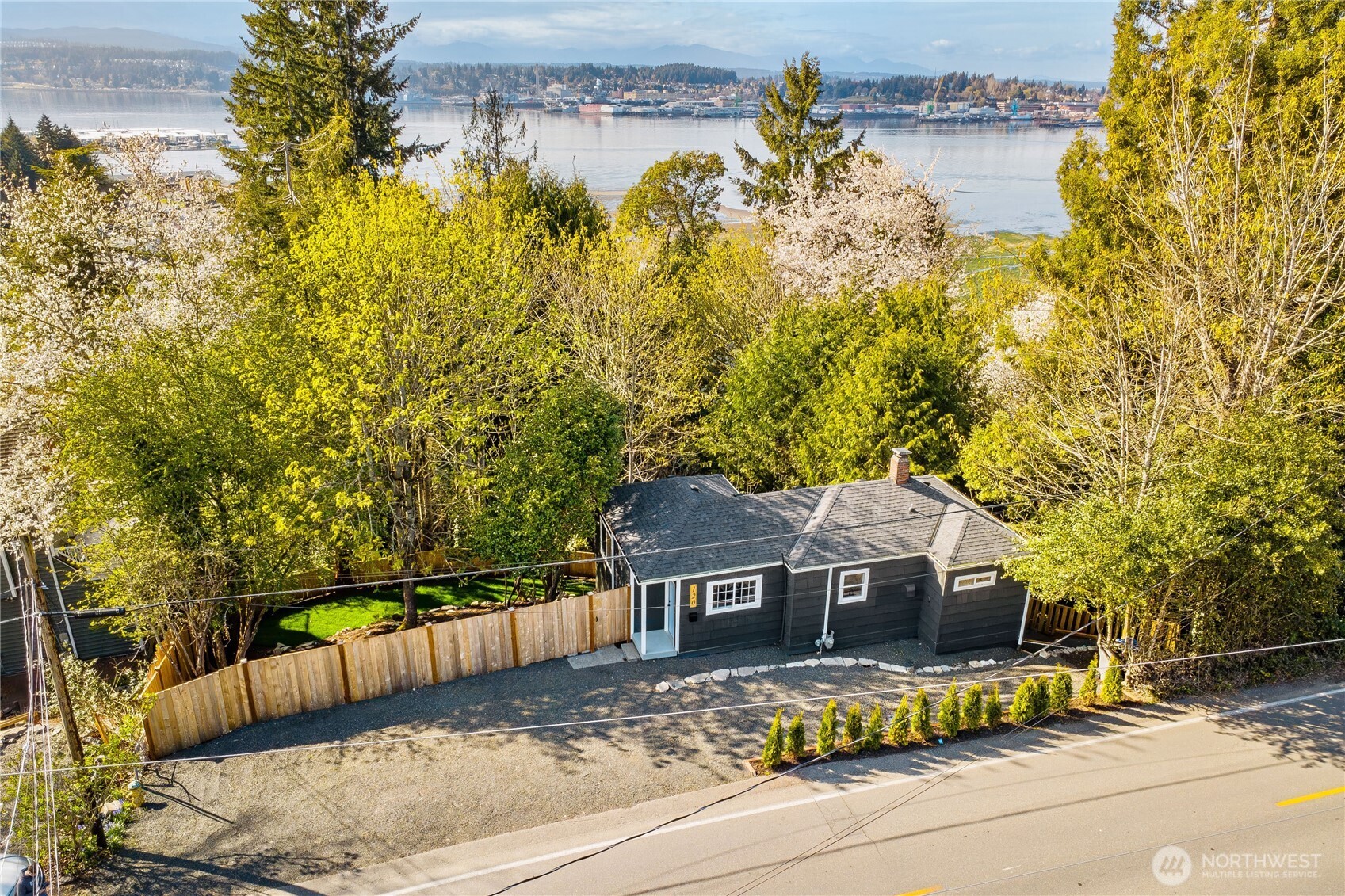 120 Tracy Avenue N, Port Orchard, WA 98366