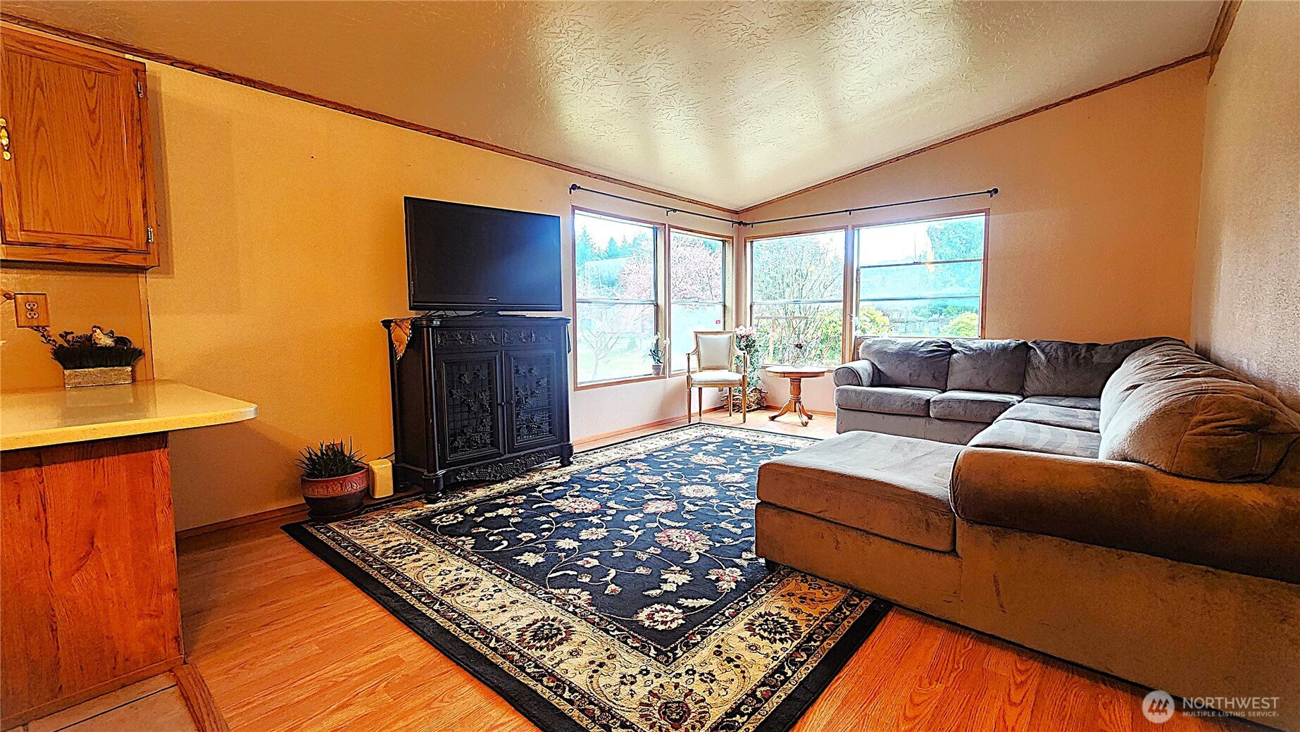 6 Rosemary Lane S, Elma, WA 98541