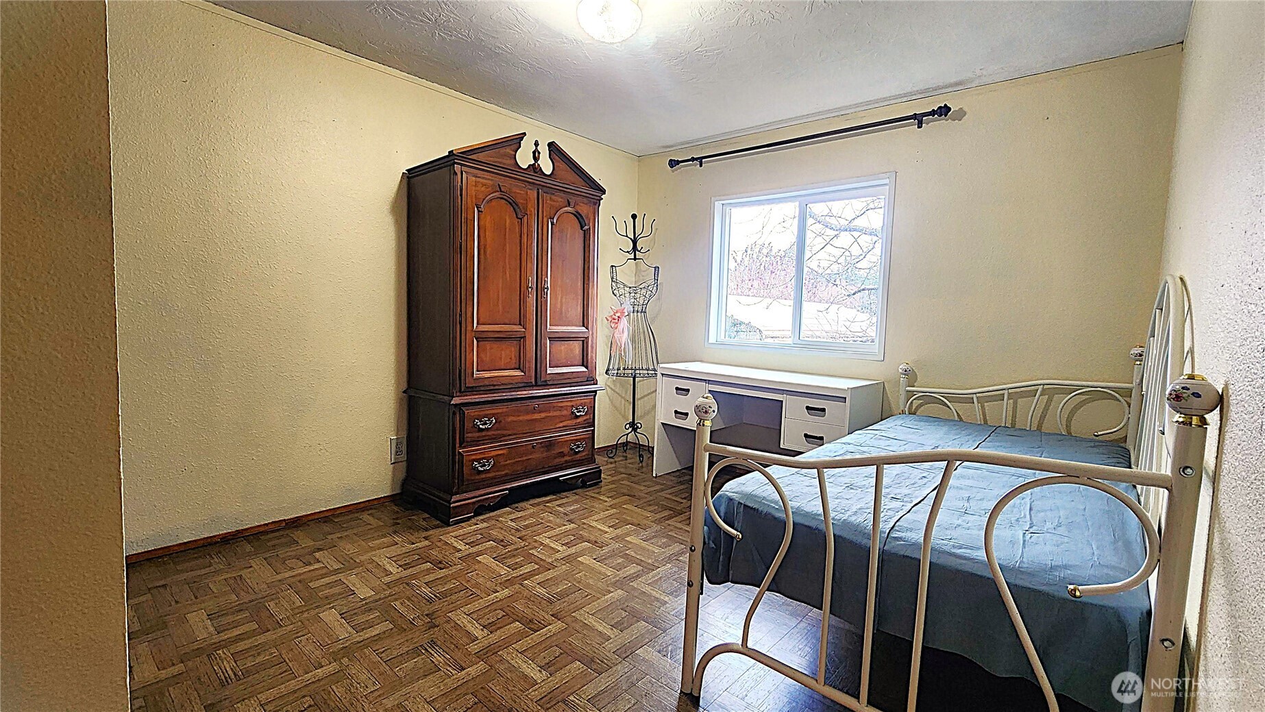 6 Rosemary Lane S, Elma, WA 98541