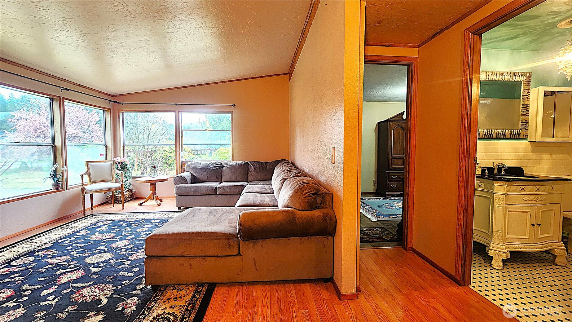 6 Rosemary Lane S, Elma, WA 98541