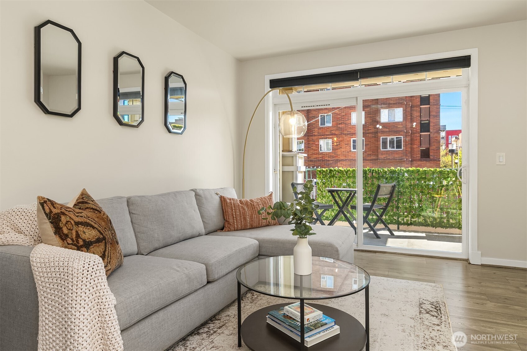 530 4th Avenue W #107, Seattle, WA 98119