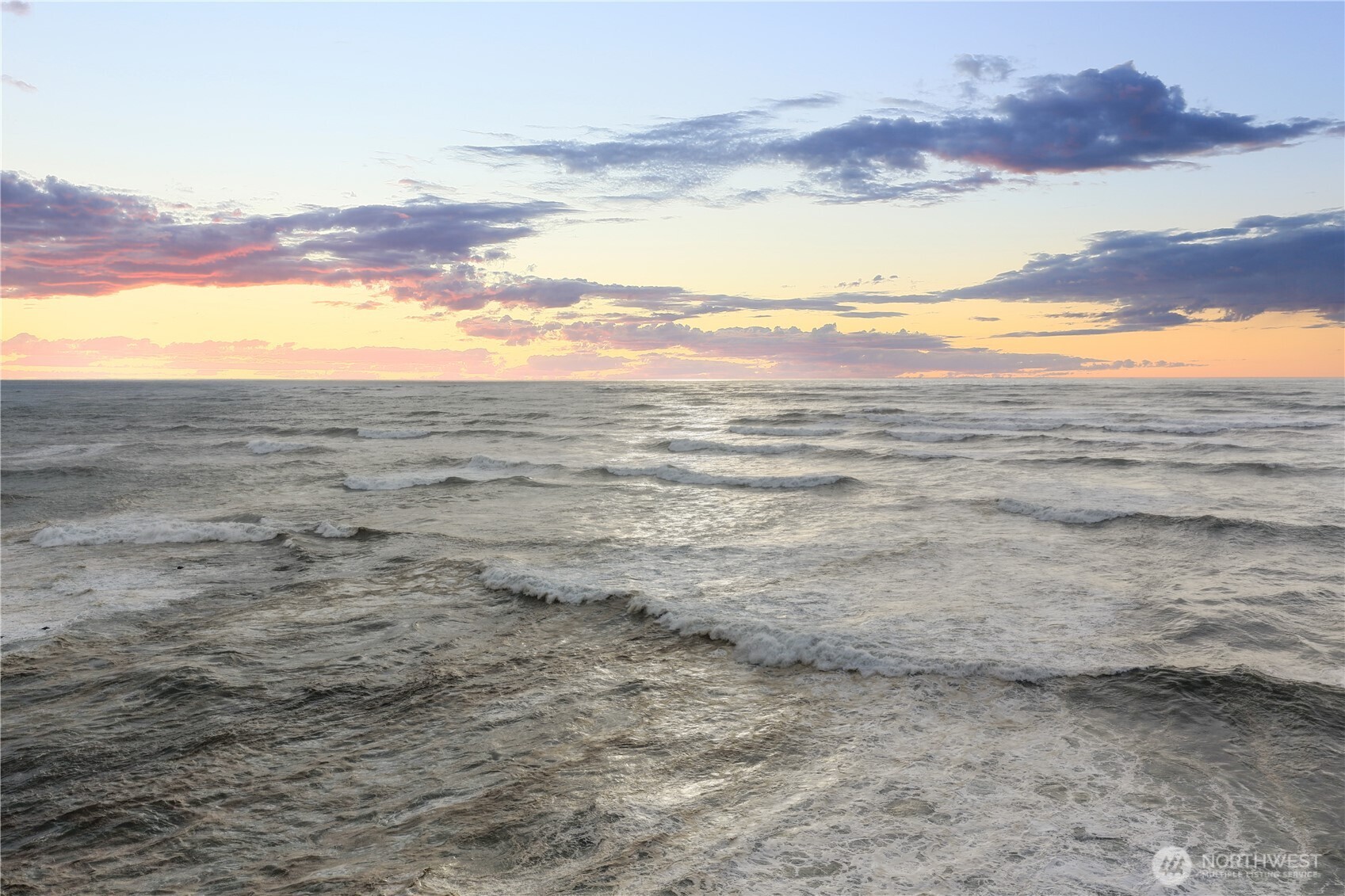 742 Penninsula Court SE, Ocean Shores, WA 98569