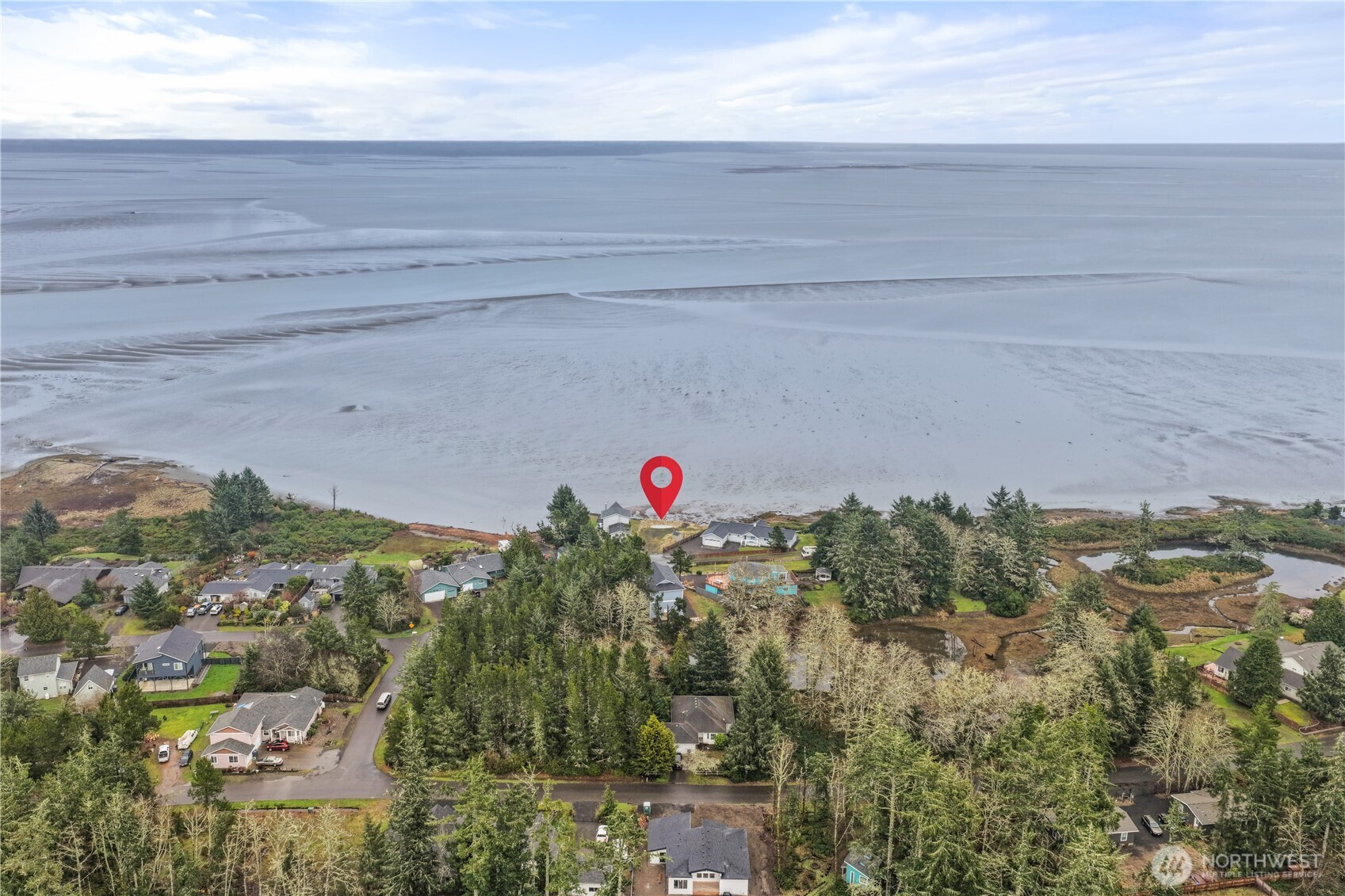 742 Penninsula Court SE, Ocean Shores, WA 98569