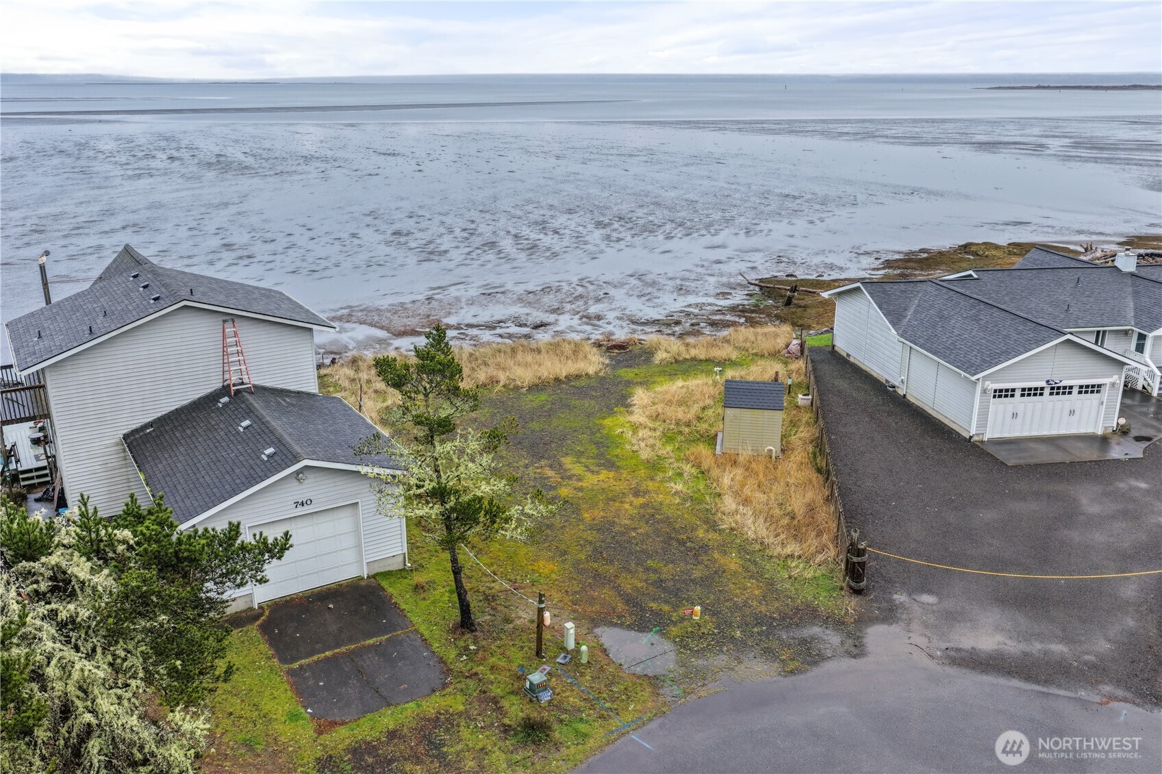 742 Penninsula Court SE, Ocean Shores, WA 98569