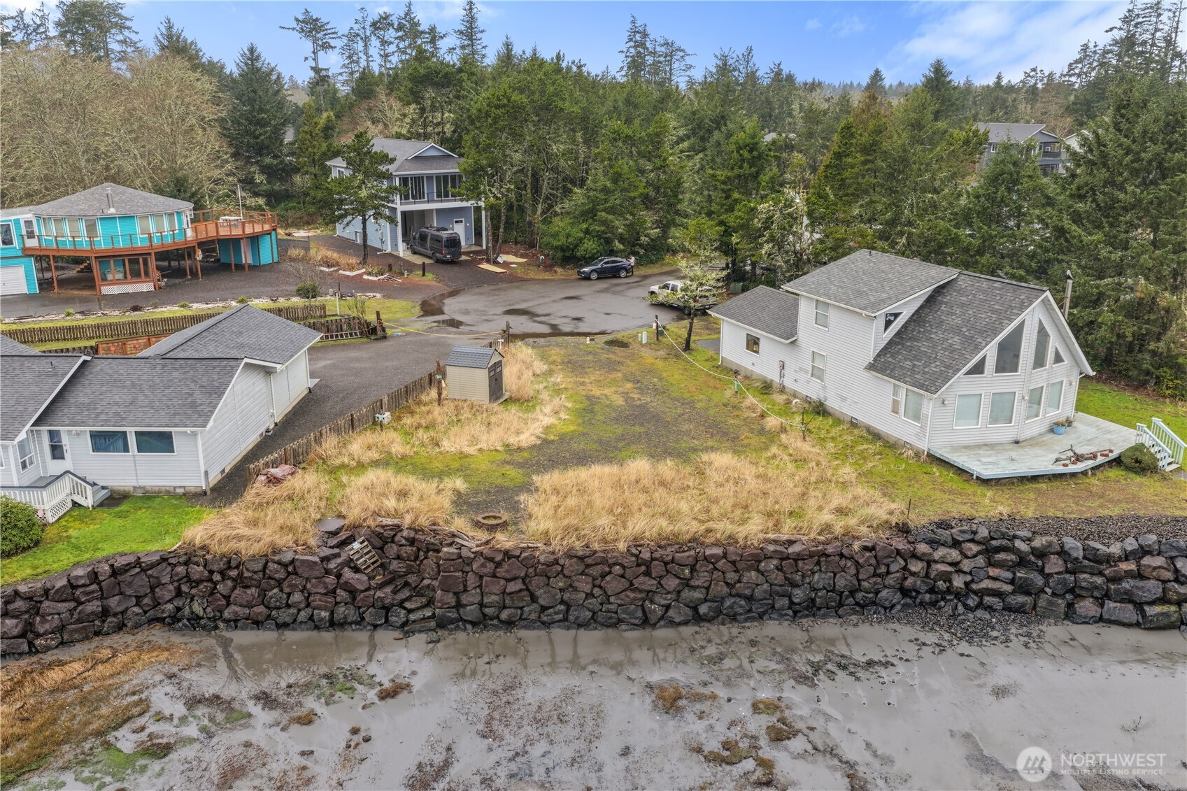 742 Penninsula Court SE, Ocean Shores, WA 98569