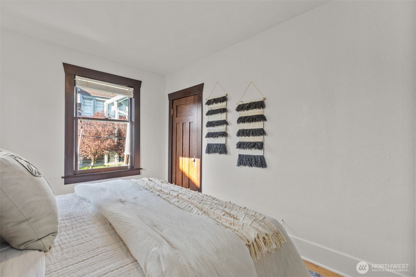 4219 S Mead Street , Seattle, WA 98118