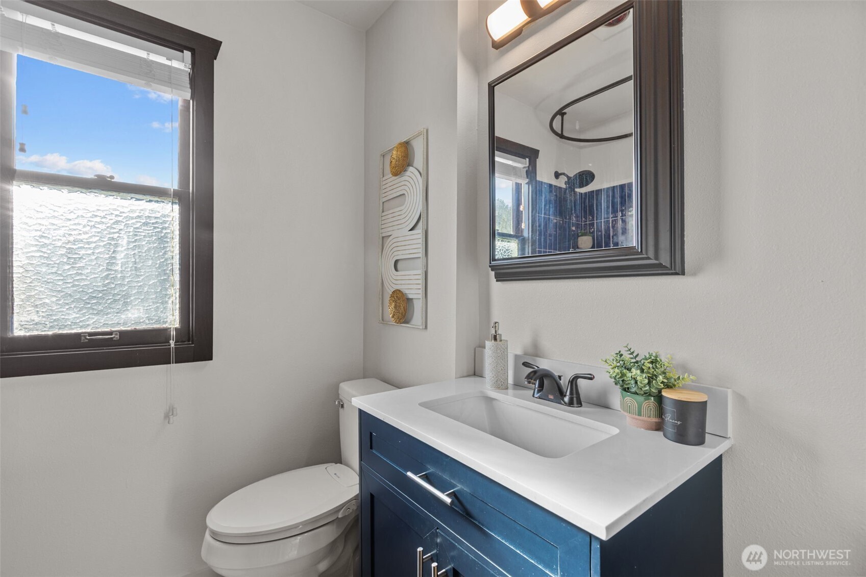 4219 S Mead Street , Seattle, WA 98118