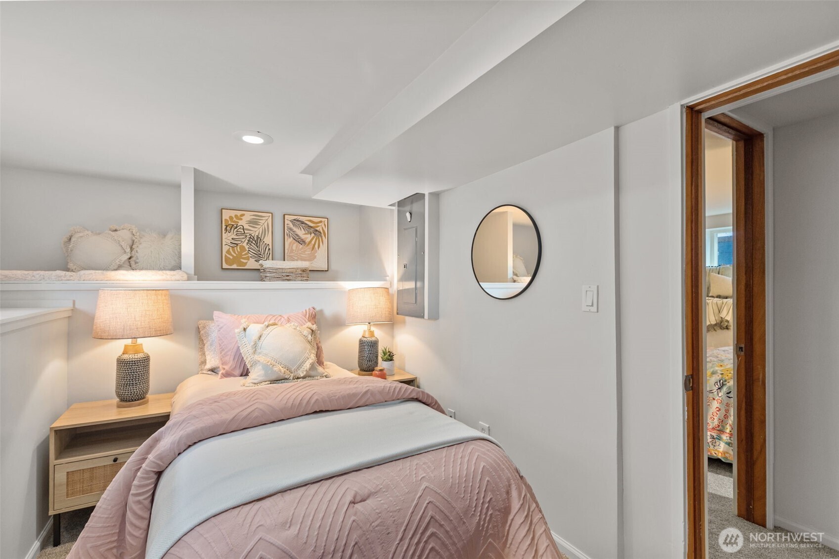 4219 S Mead Street , Seattle, WA 98118