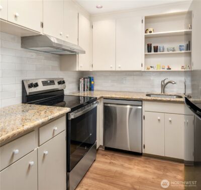 3021 21st Avenue W, Seattle, WA 98199 - Photo 15