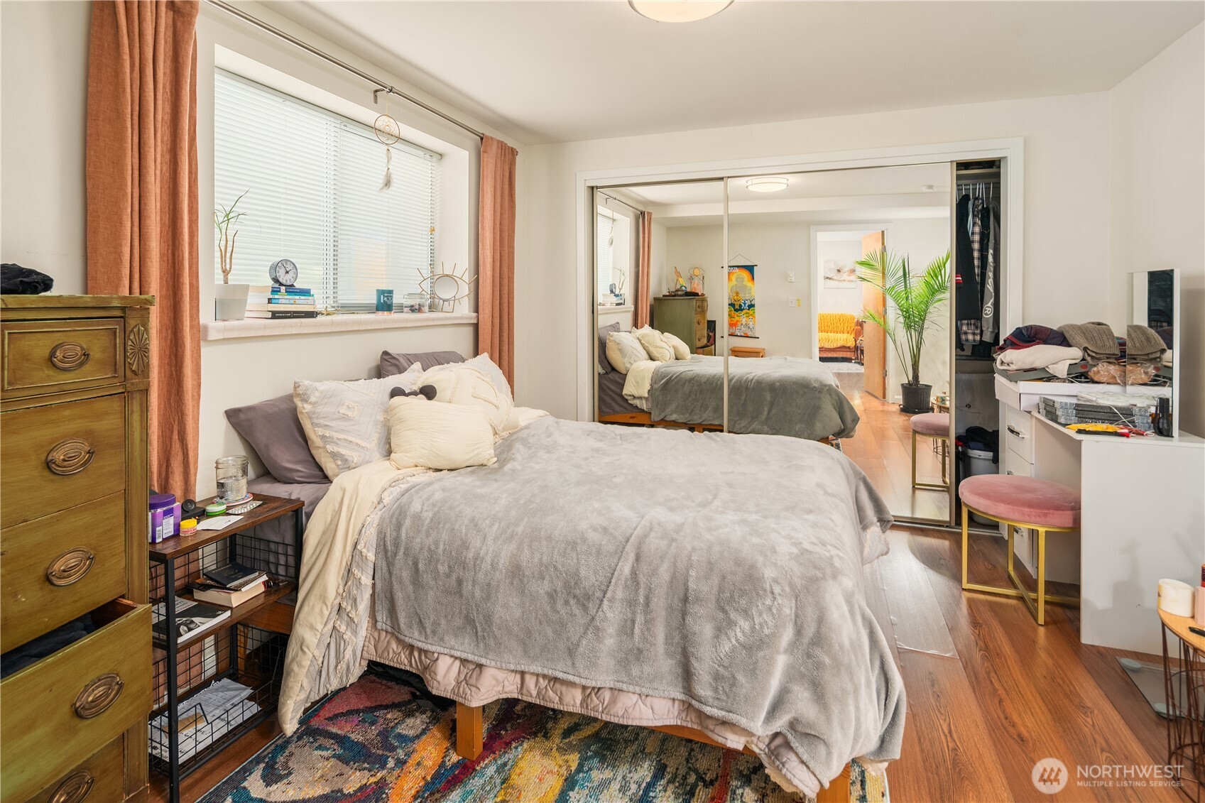 3021 21st Avenue W, Seattle, WA 98199