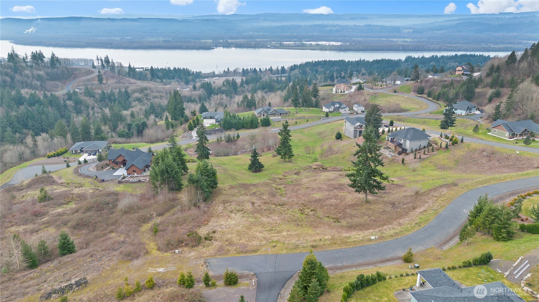 202 Windy River Road , Kalama, WA 98625