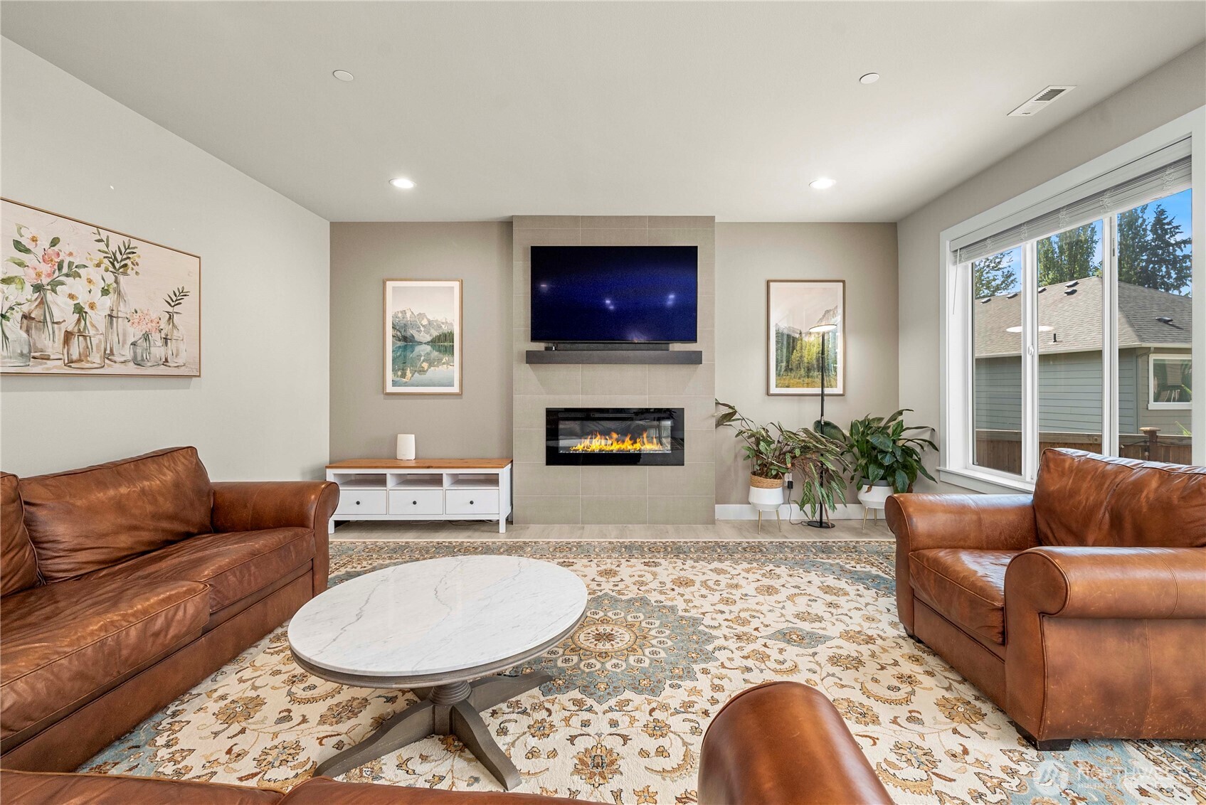 19821 75th Avenue NE, Kenmore, WA 98028