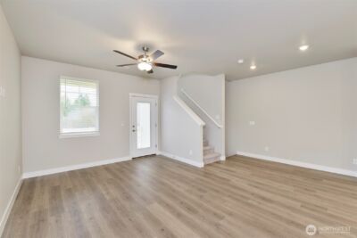 8776 151st Street E, Puyallup, WA 98375 - Photo 4