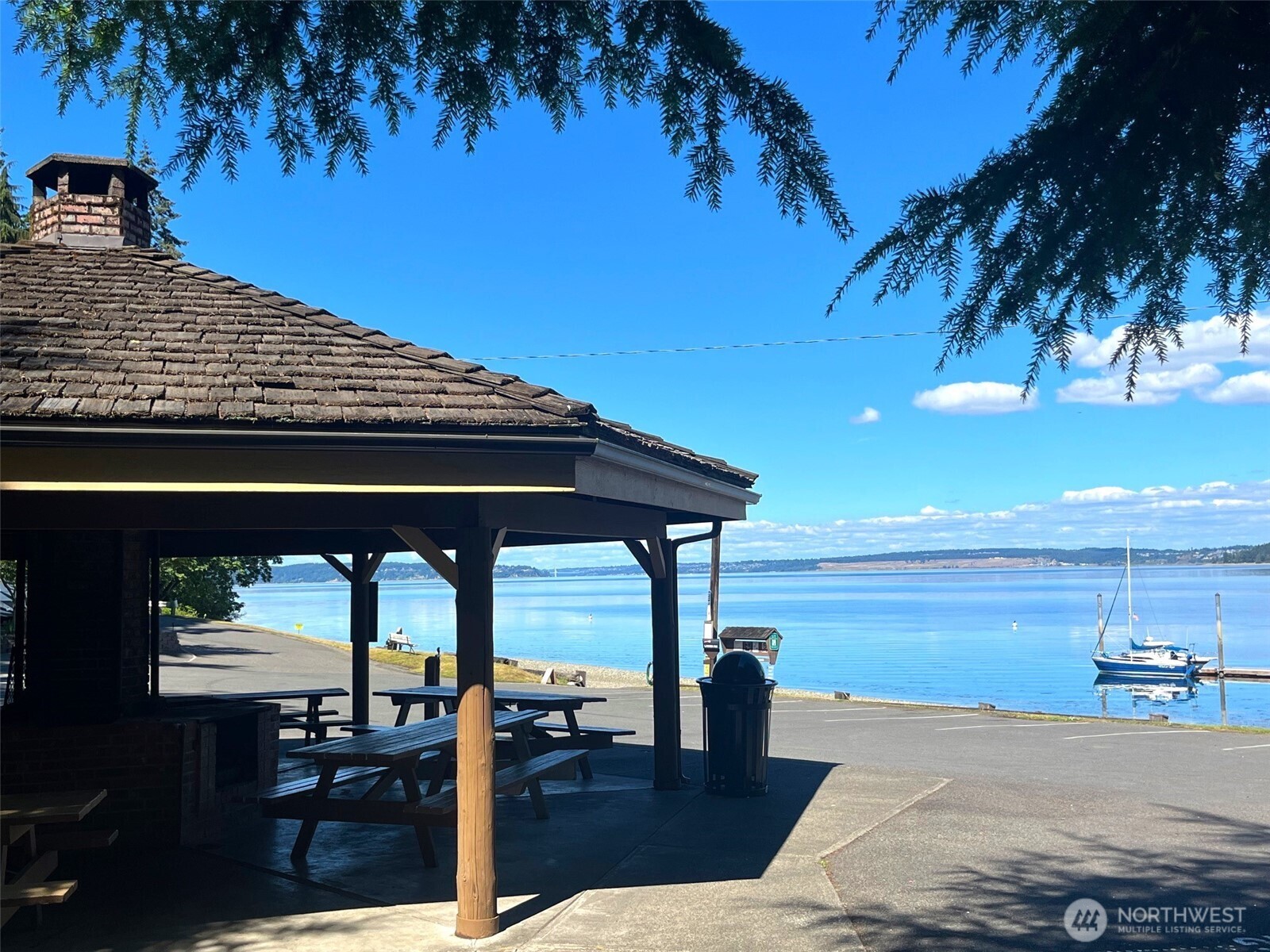 10911 Seaview Drive , Anderson Island, WA 98303
