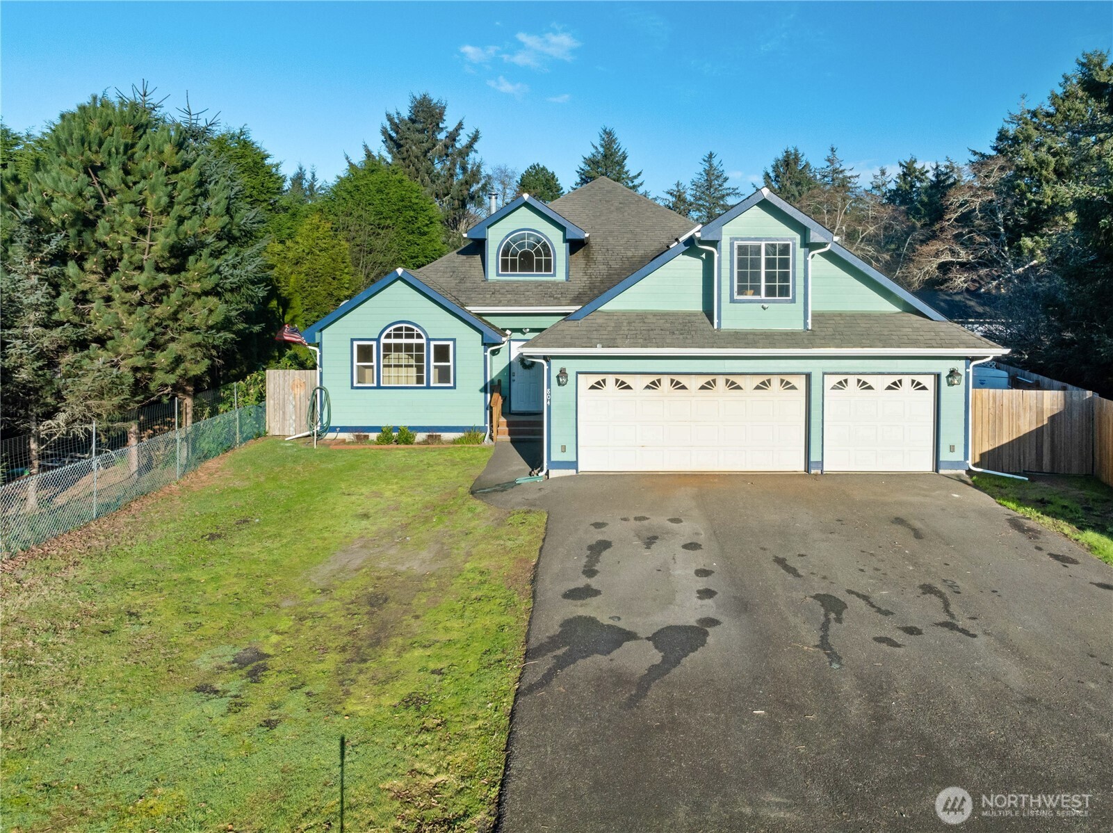 804 Scoter Court SE, Ocean Shores, WA 98569