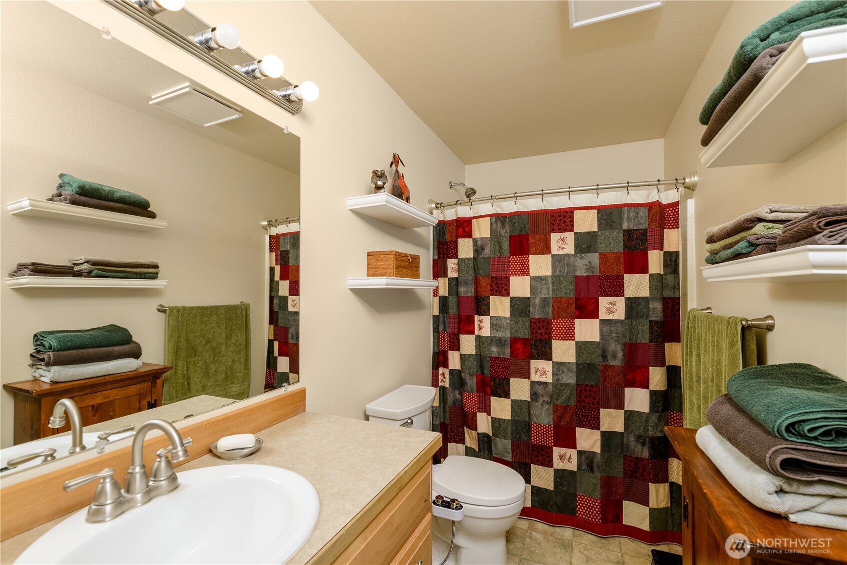 70 Onyx Lane , Sequim, WA 98382
