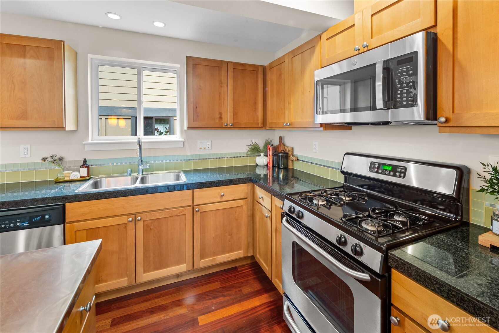2614 NW 57th Street #B, Seattle, WA 98107