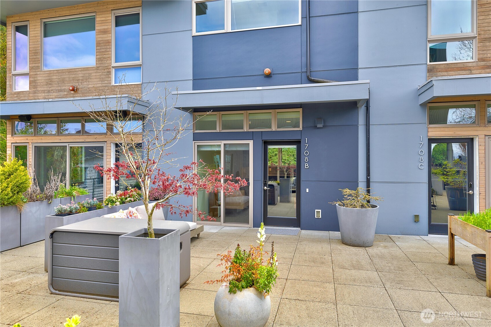 1708 Alki Avenue SW #B, Seattle, WA 98116