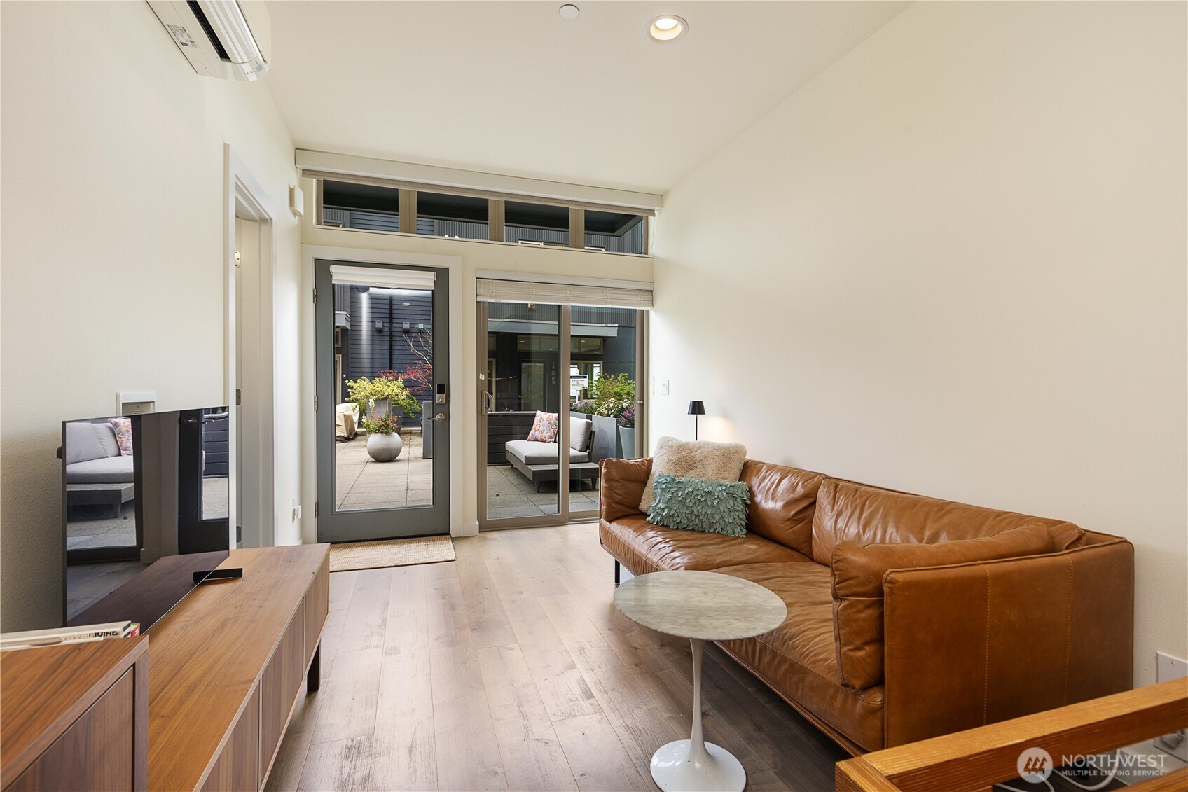 1708 Alki Avenue SW #B, Seattle, WA 98116