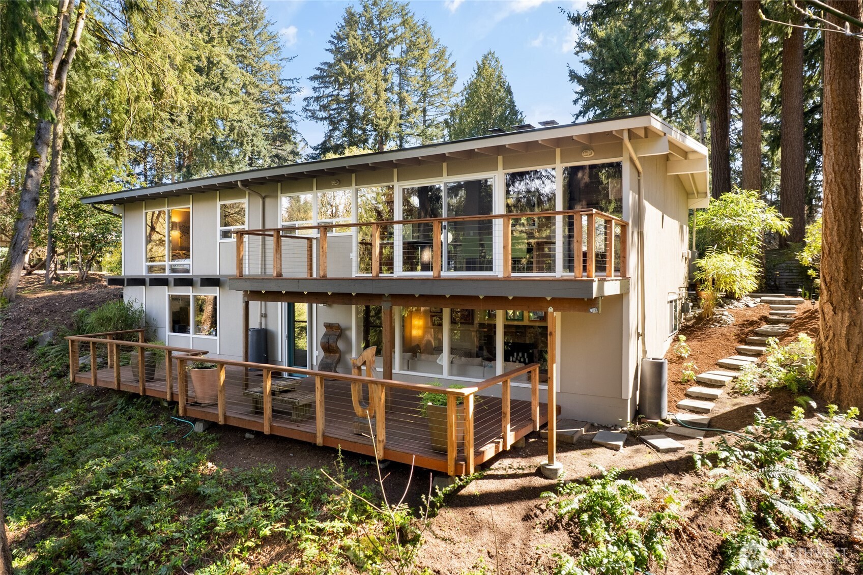 7439 NE 123rd Place , Kirkland, WA 98034