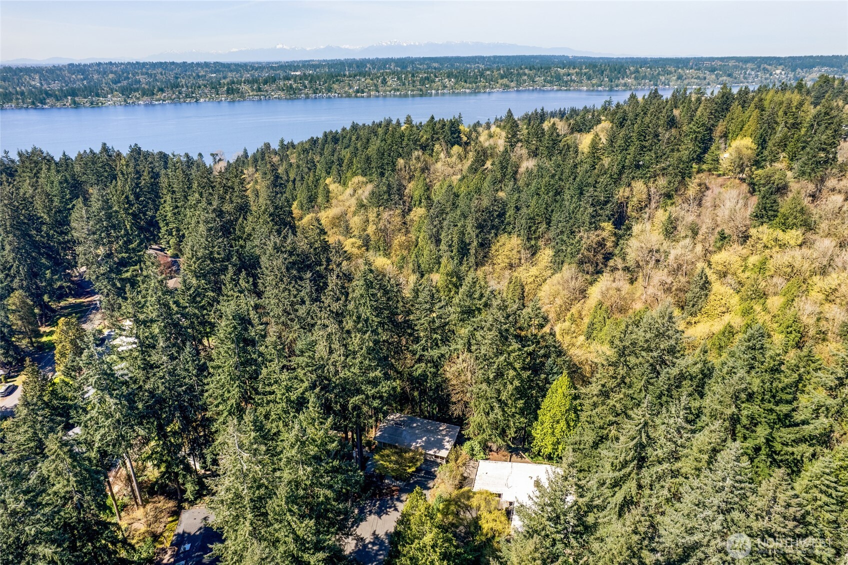 7439 NE 123rd Place , Kirkland, WA 98034