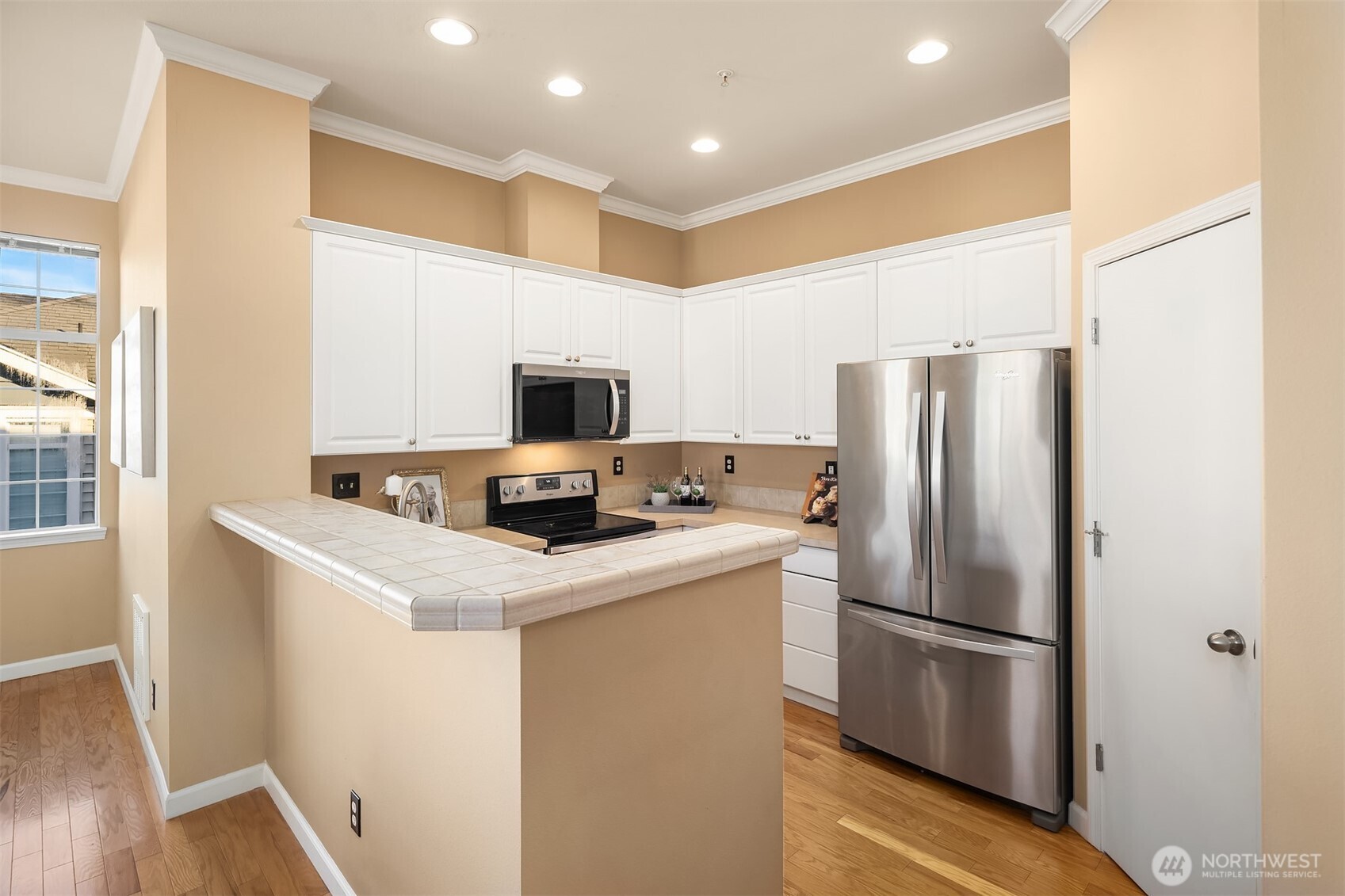 1855 Trossachs Boulevard SE #206, Sammamish, WA 98075
