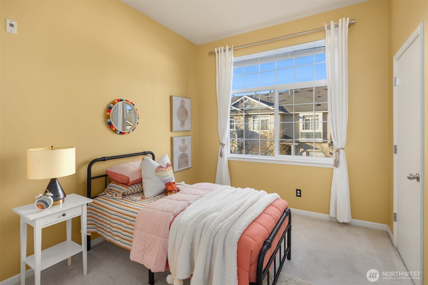 1855 Trossachs Boulevard SE #206, Sammamish, WA 98075