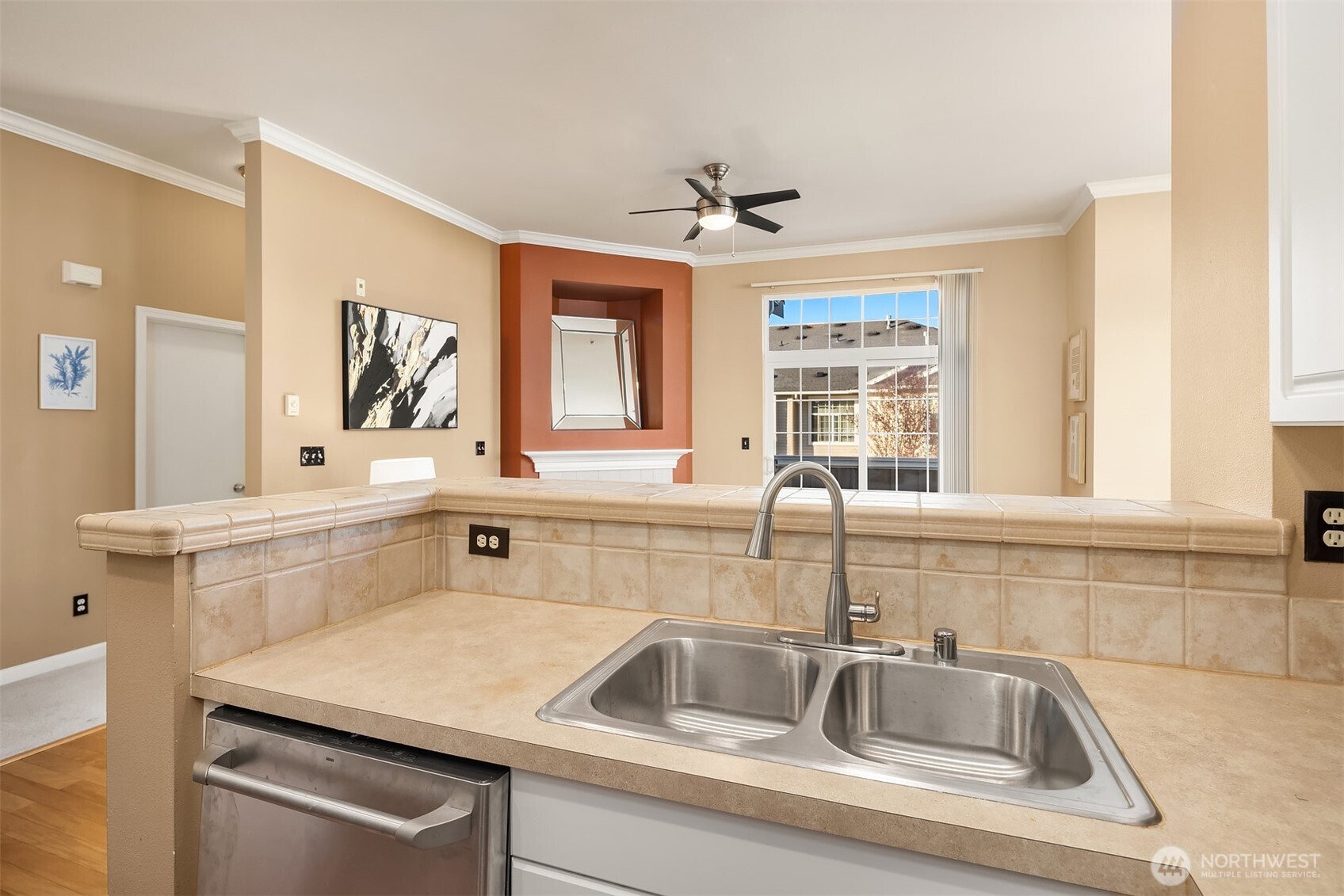 1855 Trossachs Boulevard SE #206, Sammamish, WA 98075